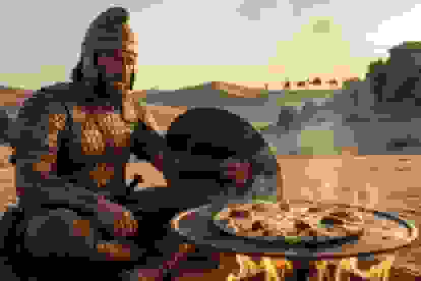 پیتزا روی سپر جنگی؛ آیا سربازان هخامنشی مخترع پیتزا بودند؟