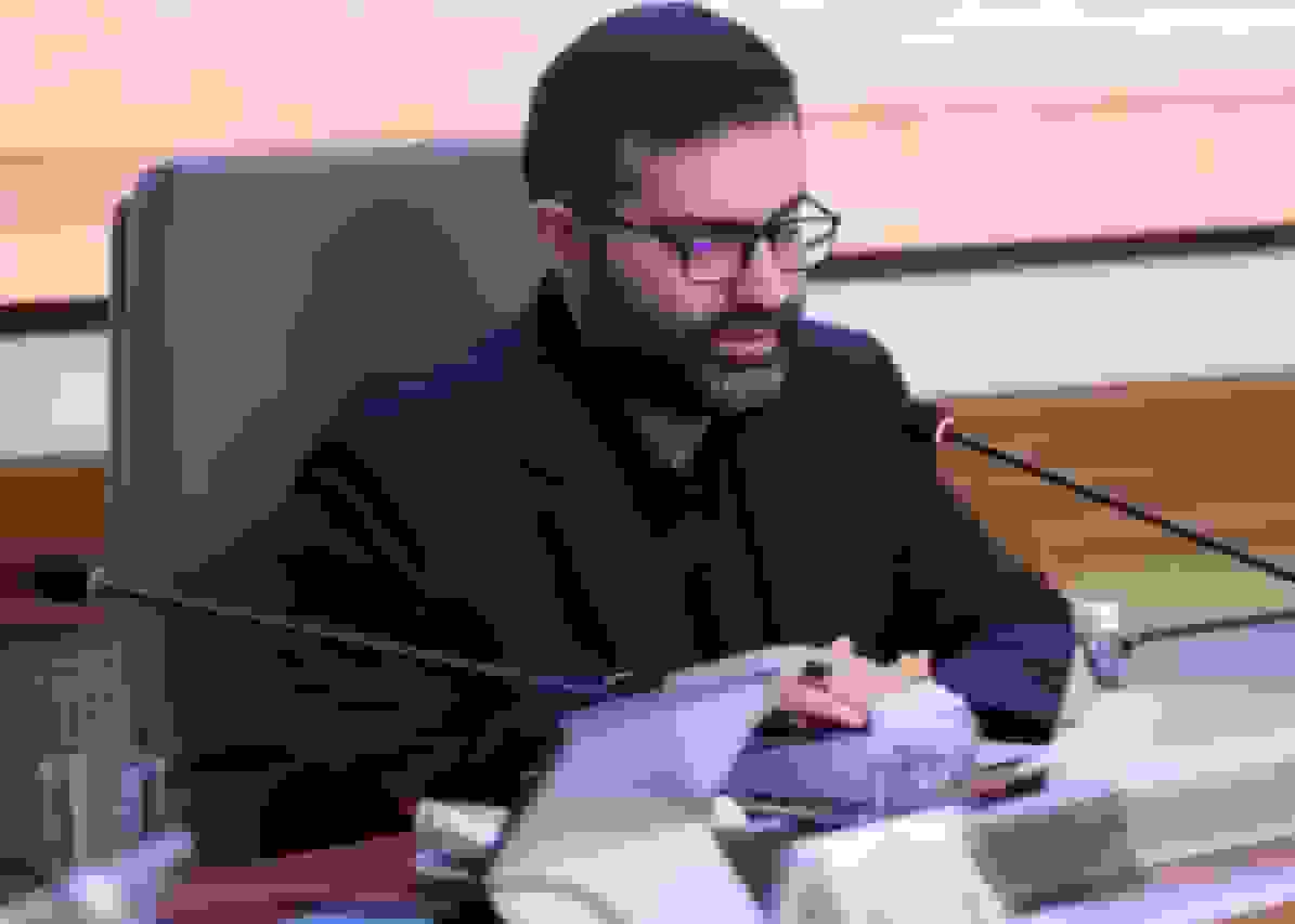 حضور سقاب اصفهانی در جلسه هیئت دولت پس از درگذشت همسر و فرزند