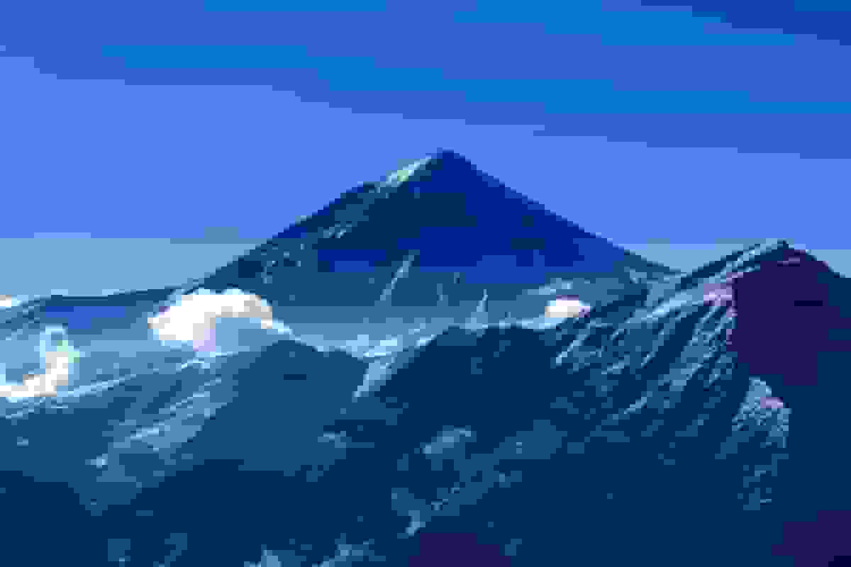 سفیدپوش شدن کامل قله دماوند پس از بارش‌های اخیر