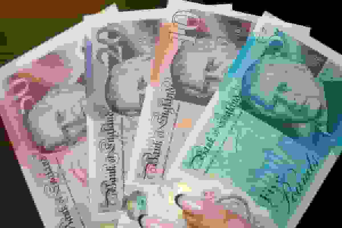 قیمت پوند انگلیس امروز ۱۶ آذر ۱۴۰۴