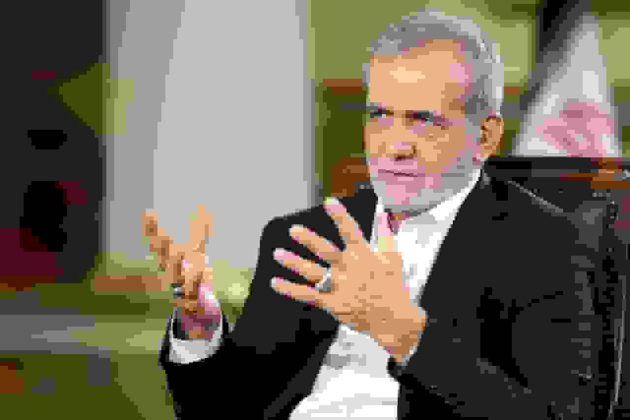 شوخی پزشکیان در دانشگاه شهید بهشتی: قربون خدا که ما رو می‌چلونه