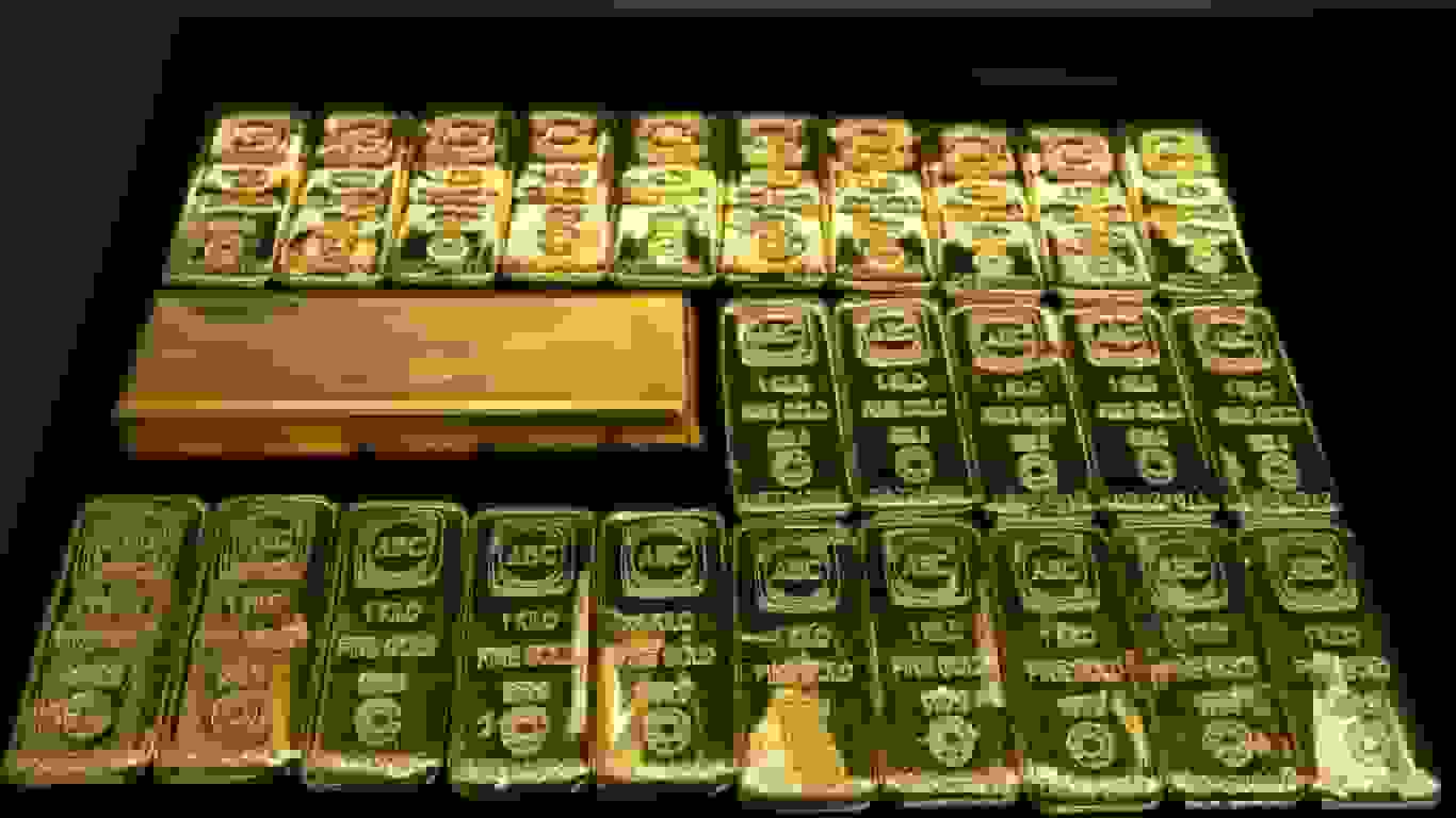 سال تاریخی طلا: آیا قیمت‌ها در ۲۰۲۶ باز هم اوج می‌گیرند؟