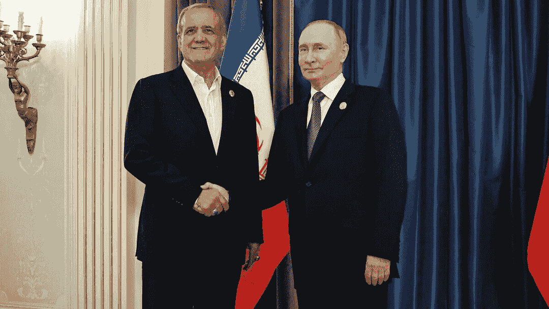 پوتین در دیدار با پزشکیان: مذاکرات روسیه و ایران در بخش گاز و برق