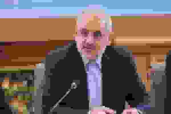 رئیس‌دفتر پزشکیان: دولت قصد تغییر هیچ وزیری را ندارد