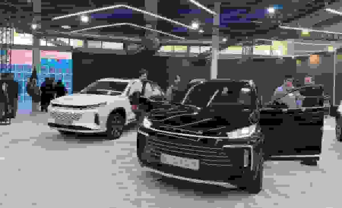 قیمت خودرو امروز ۲۳ آذر ۱۴۰۴ - افزایش قیمت کوییک اس و دنا پلاس اتوماتیک