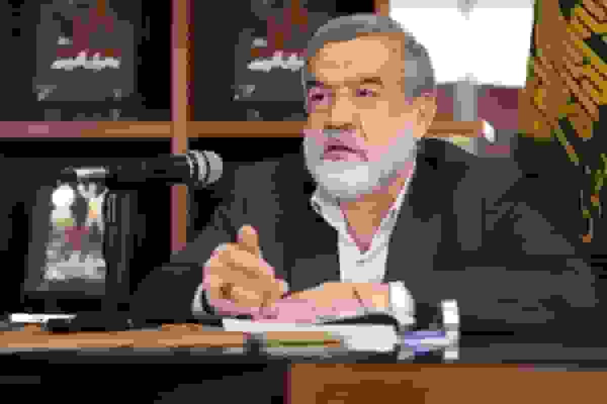 غضنفری: عدم بارش باران نتیجه گناهان پزشکیان در قانون حجاب