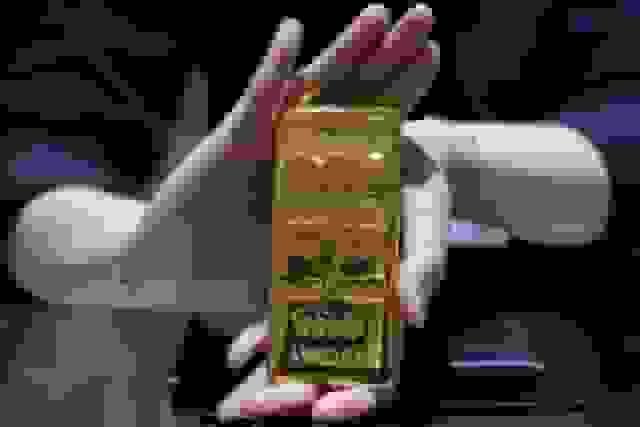 قیمت طلا امروز ۲۶ آذر ۱۴۰۴: هر گرم ۱۳.۶۷۷ میلیون تومان