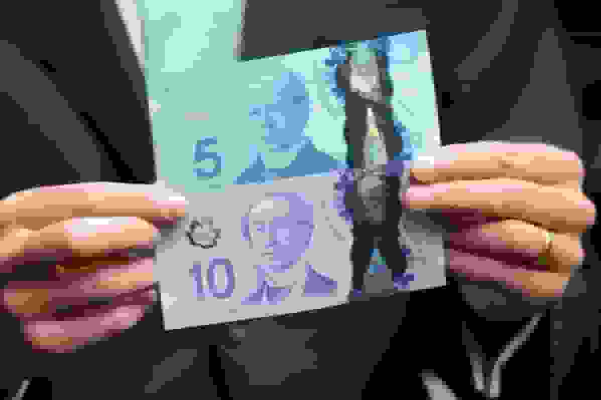 قیمت دلار کانادا در بازار تهران امروز شنبه ۲۹ آذر ۱۴۰۴