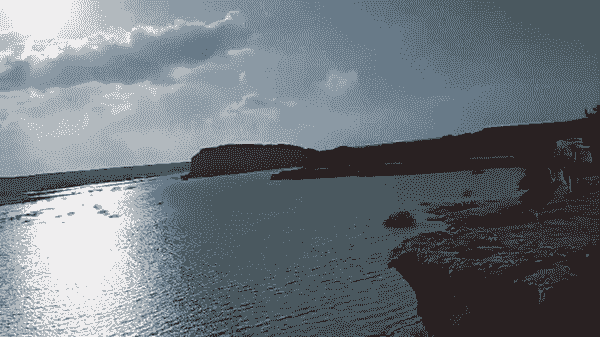 سرریز بزرگترین سد خاکی جزیره قشم در روستای درکو