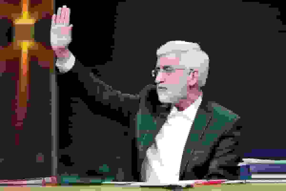 دردسرهای دنیای موازی جلیلی برای ایران