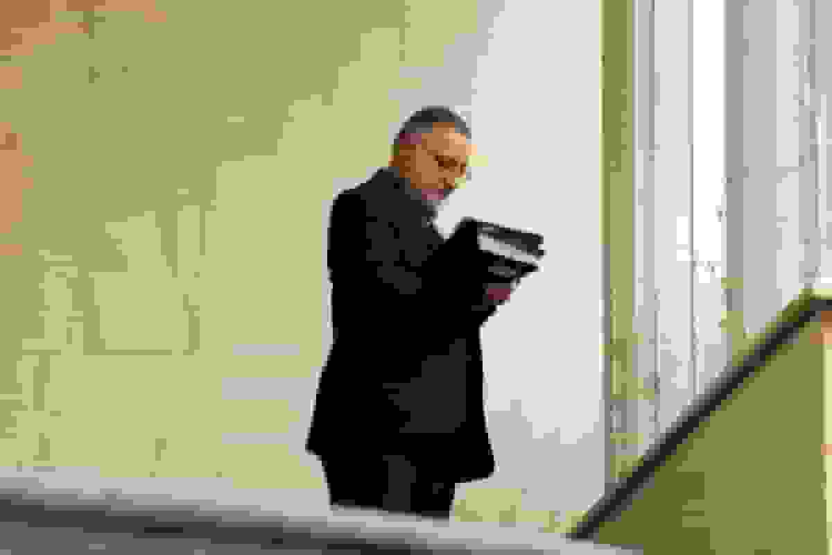 مصوبه دولت مانع شهرداری مجدد زاکانی شد/ عضو شورای شهر: انتخاب مردم را محدود نکنید