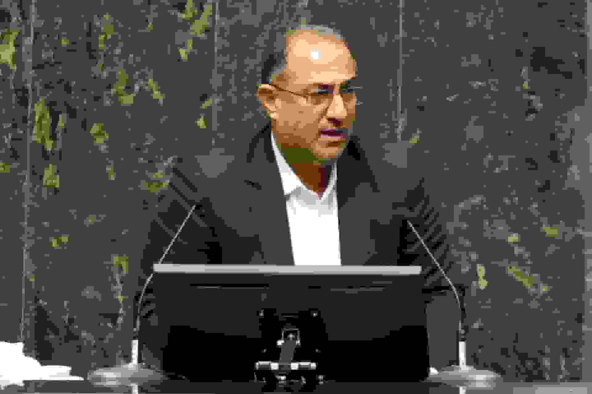 فاطمی: پیشنهاد دولت برای افزایش ۲۰ درصدی حقوق نقض قانون است