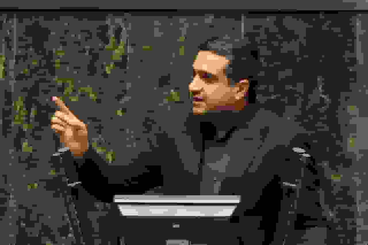 اسحاقی نماینده مجلس: کمبود برنج در خانه‌ها درحالی که برنج‌ها در دریا ریخته یا فاسد می‌شود