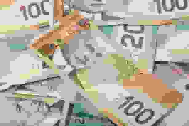 قیمت دلار کانادا در بازار تهران امروز ۹ آذر ۱۴۰۴