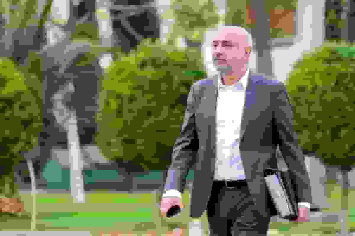 وزیر کار: دستور رئیس‌جمهور برای اختصاص درآمد افزایش نرخ بنزین به کالابرگ