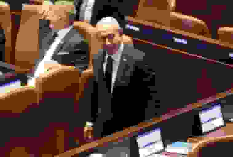 نتانیاهو رسماً از رئیس اسرائیل درخواست عفو کرد