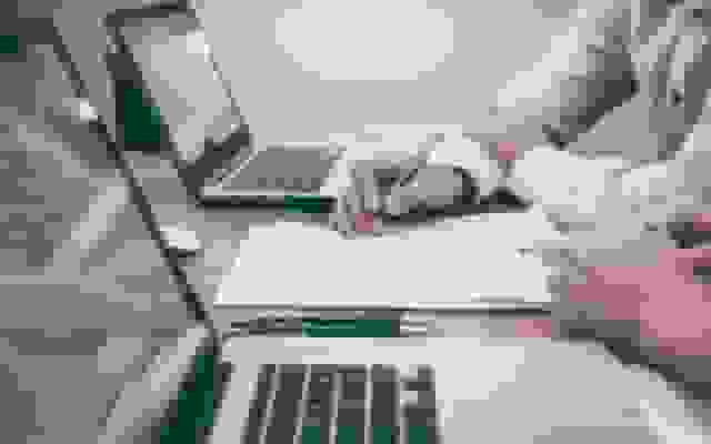 راهنمای معمار راه‌حل برای ساخت پلتفرم‌های اجتماعی مقیاس‌پذیر با هوش مصنوعی و ابزارهای Low-Code