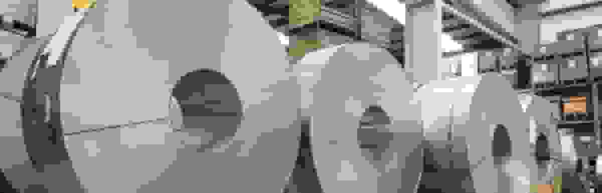 خرید ورق آهن از بورس کالا یا بازار آزاد: مقایسه و انتخاب بهترین روش