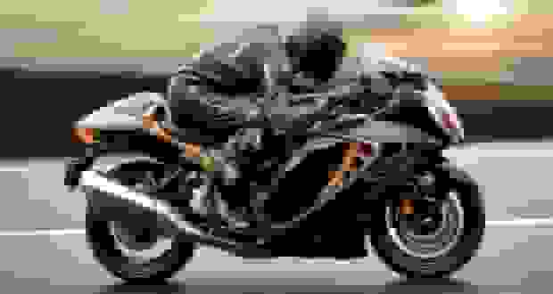 سریع‌ترین موتورسیکلت سوزوکی: هایابوسا GSX-1300R با رکورد سرعت ۱۹۴ مایل بر ساعت