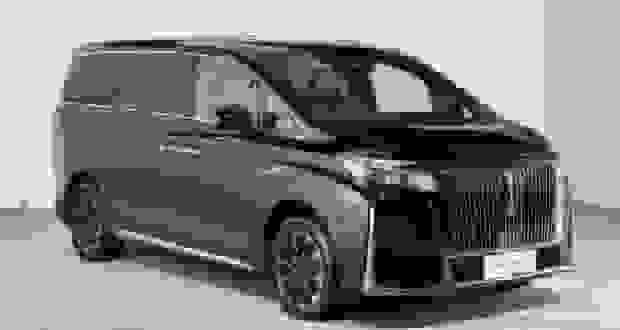 رونمایی از مینی‌ون لوکس Wey G9 گریت‌وال با فناوری Hi4 در تایلند