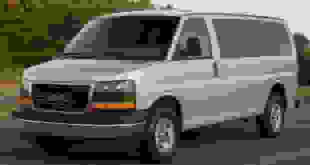 جی‌ام‌سی ساوانا ۲۰۲۶ معرفی شد؛ ون قدیمی با تغییرات اندک و قیمت بیشتر