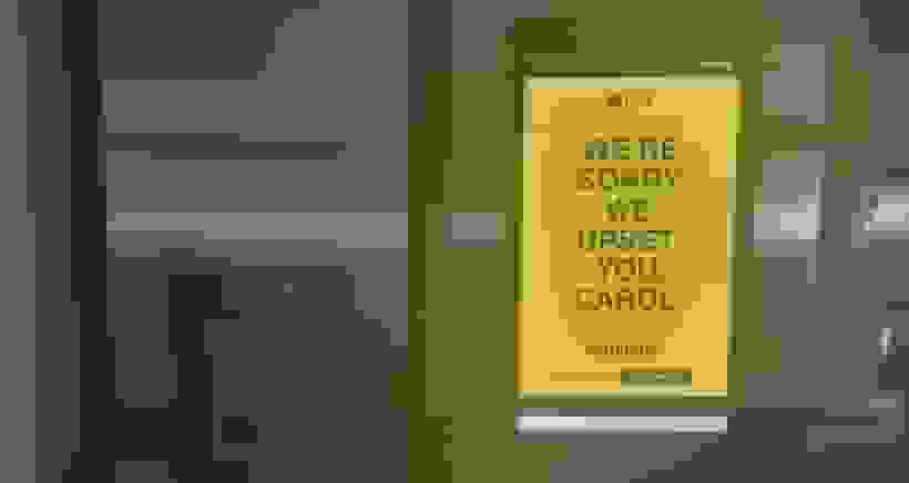 تبلیغات سریال Pluribus روی یخچال سامسونگ باعث بستری شدن زن در بیمارستان