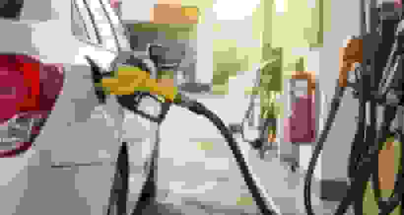 رئیس اتاق بازرگانی از کاهش ۴۰ درصدی مصرف بنزین خبر داد