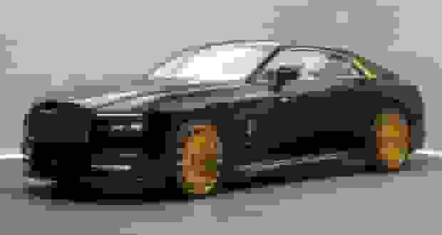 رولزرویس اسپکتر منصوری با تزئینات طلا و فیبر کربن