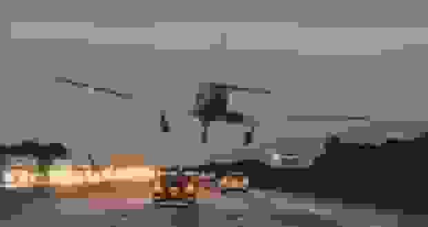 سقوط هواپیما روی تویوتا کمری در بزرگراه فلوریدا