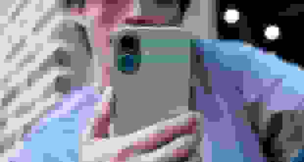 فشار سامسونگ برای گران‌تر کردن آیفون با افزایش قیمت تراشه‌های DRAM