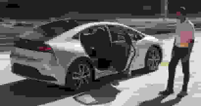 فراخوان اضطراری تویوتا برای 20 هزار دستگاه پریوس به دلیل باز شدن درب‌ها