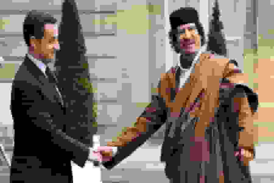 سارکوزی دوران حبس را در سلول انفرادی سپری می‌کند