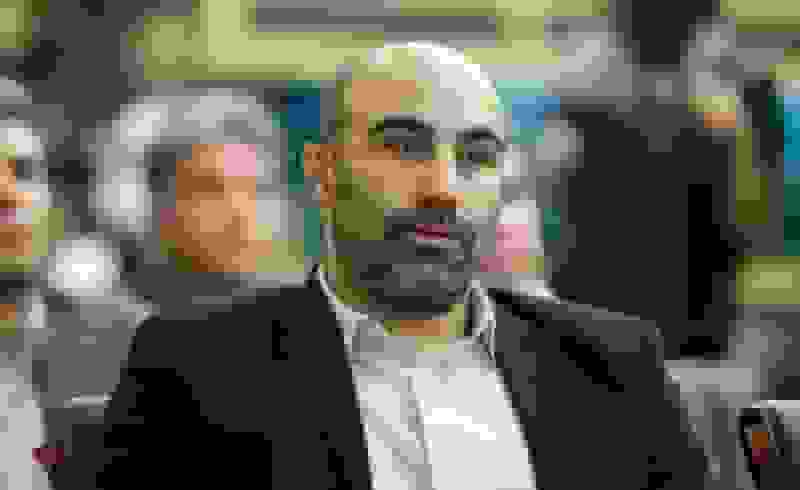 عکس زیرخاکی محسن تنابنده با خانواده در مشهد دهه ۶۰