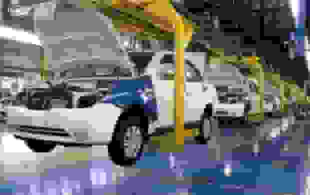 تأخیر در تحویل خودرو؛ چرا خودروسازان بدقولی میکنند؟