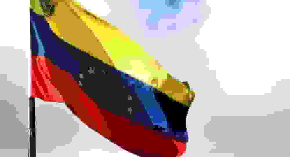 وزیر دفاع ونزوئلا: جنگندههای آمریکایی به سواحل ما نزدیک شدند