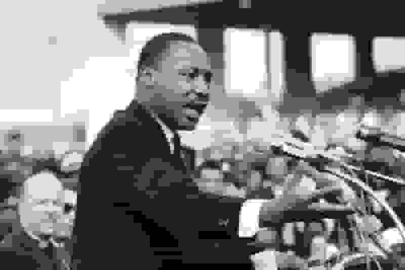 مارتین لوتر کینگ و جنبش ضد تبعیض نژادی: تحریم ۳۸۱ روزه اتوبوس‌ها