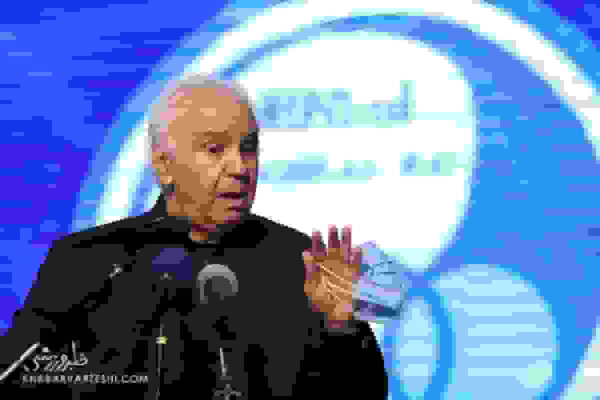 شعور بازیکن چپ‌پا بیشتر از راست‌پاست!