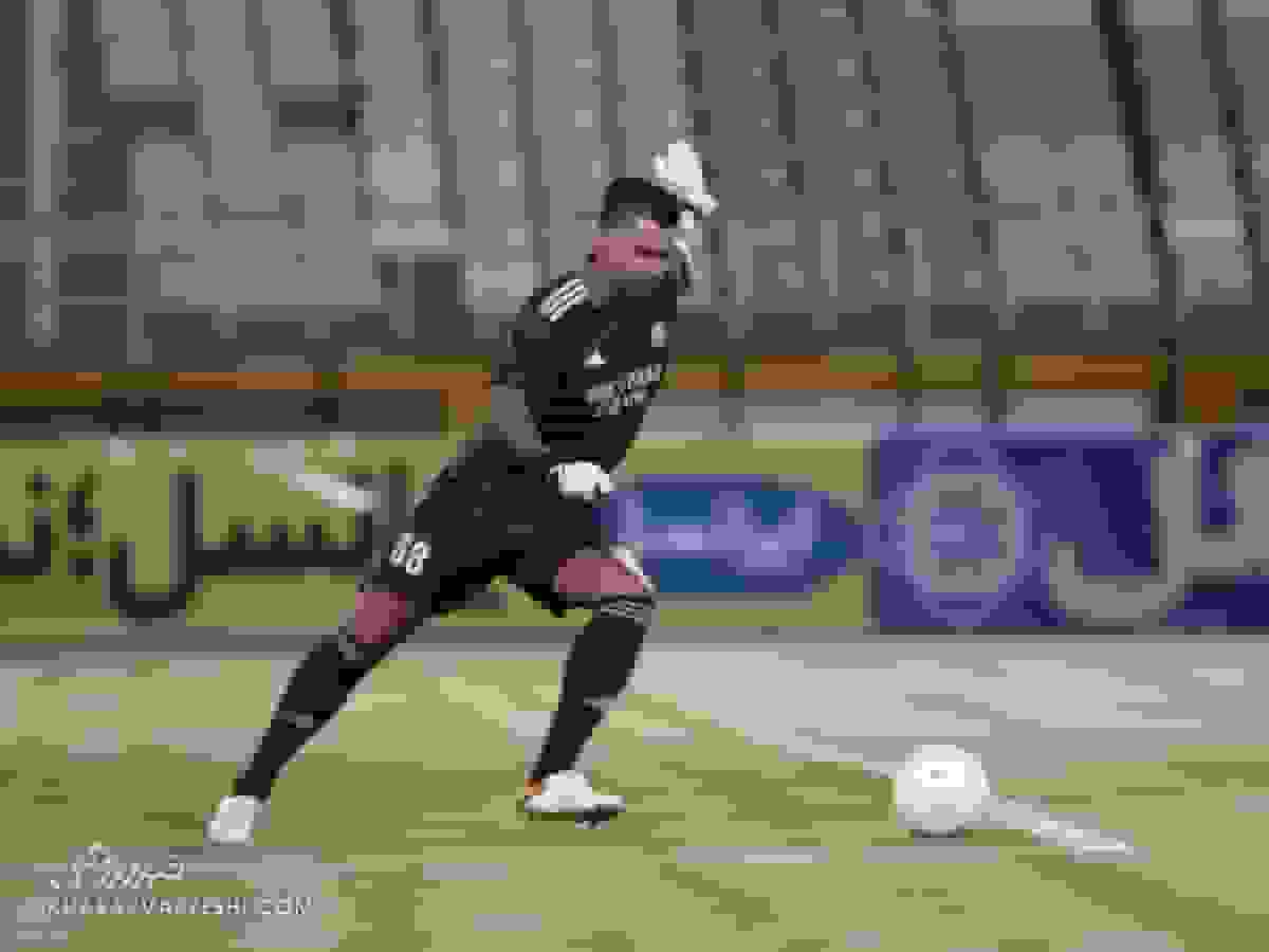 محسن فروزان رسماً به فولاد خوزستان پیوست