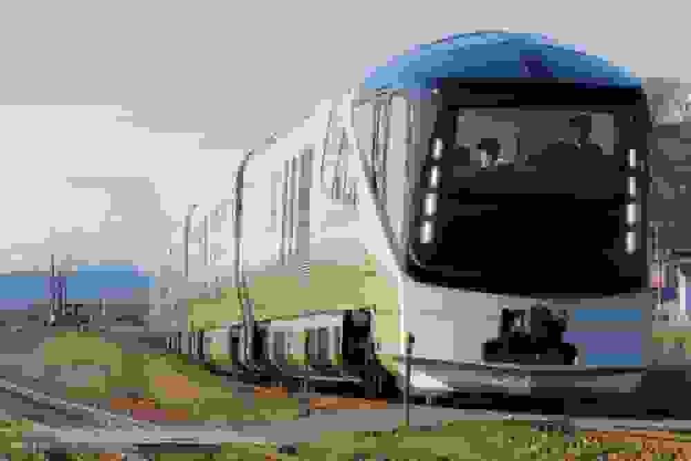 برخورد قطار سریع‌السیر با خودرو در گذرگاه راه‌آهن کیوتوی ژاپن