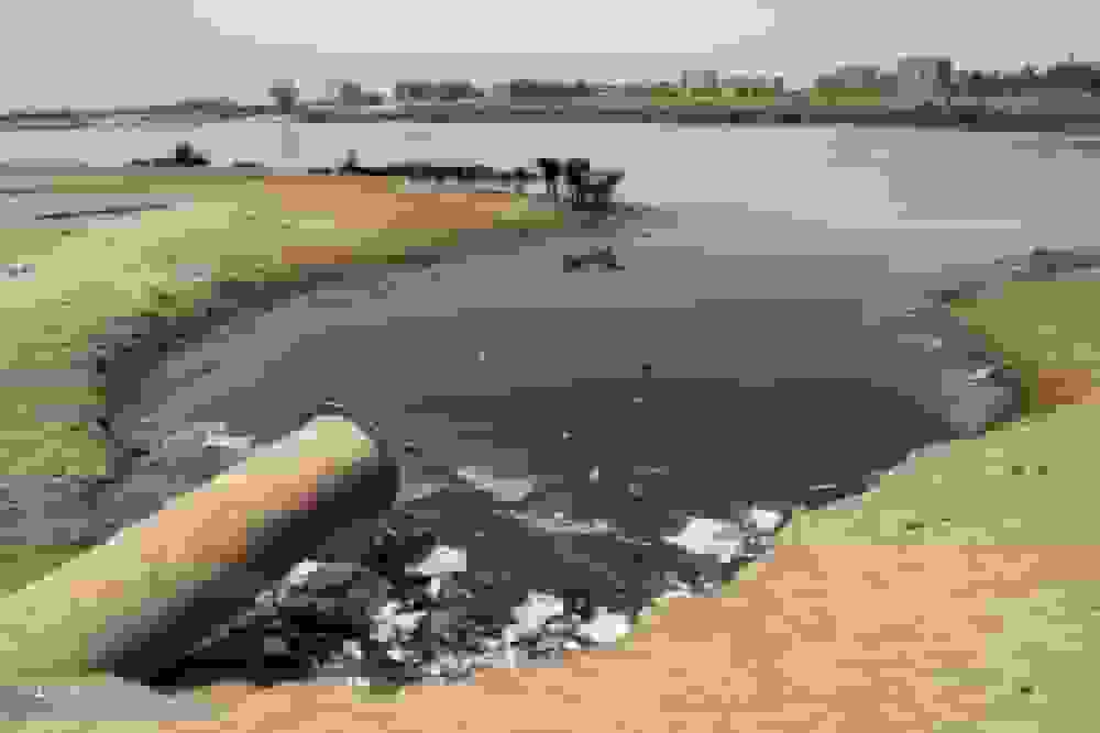 آغاز حذف ورودیهای فاضلاب به رودخانه کارون در اهواز