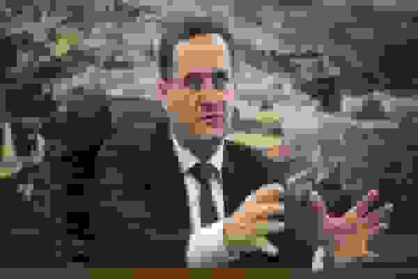 جولان وزیر جنگ تل‌آویو در مرزهای لبنان