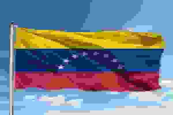 هشدار ونزوئلا به ترینیداد درباره اجازه استفاده آمریکا از فرودگاه