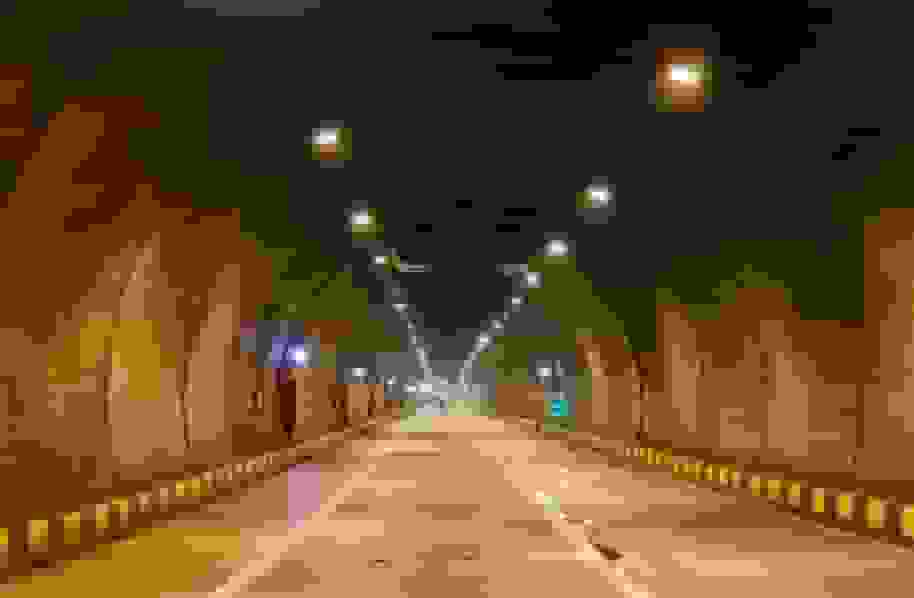 مسدود شدن تونل نیایش و پل صدر امشب