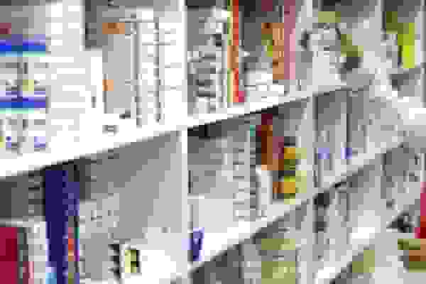 داروخانهها در انتظار وفای به عهد تأمین اجتماعی