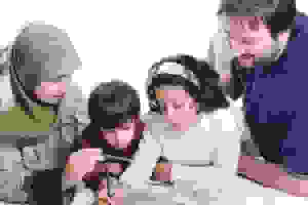 اتهام «بی‌اعتقادی» در برابر پرسش، نقض کرامت است؛ راه ایجاد تفکر انتقادی