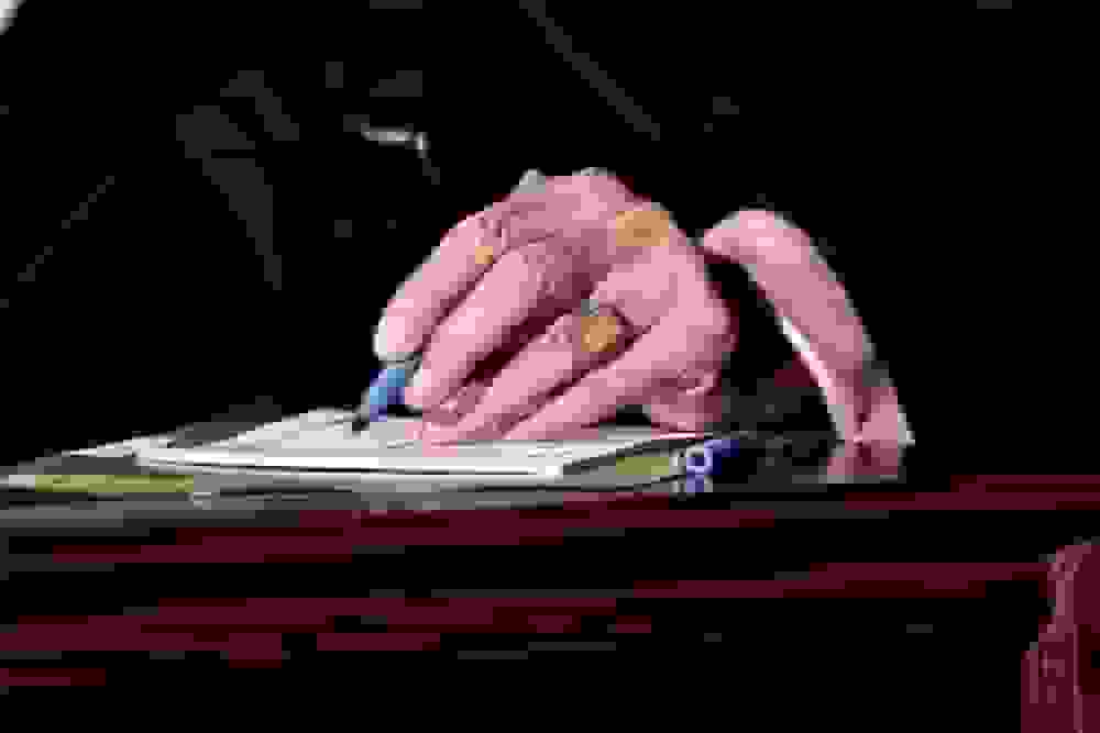 پیام تسلیت رهبر انقلاب در پی درگذشت حاج حسین مهدیان، خیّر نیکوکار