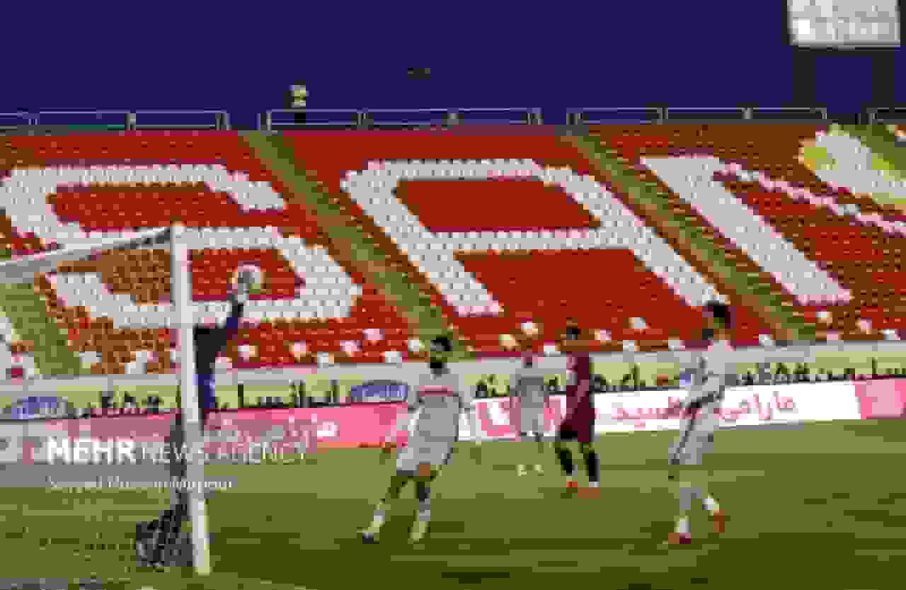 ورزشگاه ثامن مشهد آماده میزبانی بازی استقلال و گل‌گهر