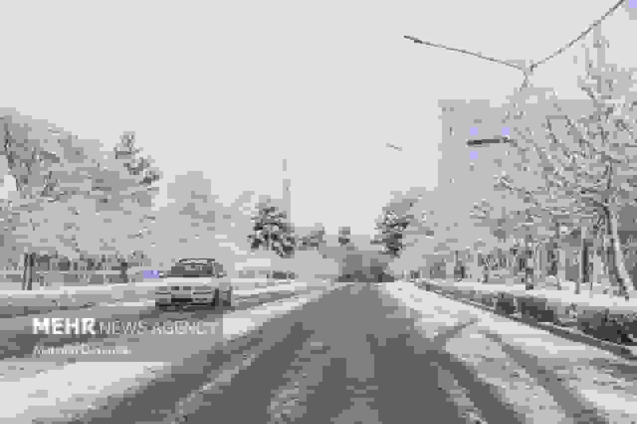 ادامه بارش برف و یخبندان در خراسان شمالی تا صبح دوشنبه