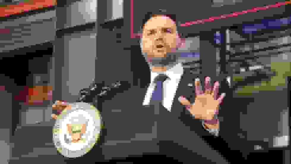 وینس از روسیه می‌خواهد «بیدار شود» و واقعیت را بپذیرد