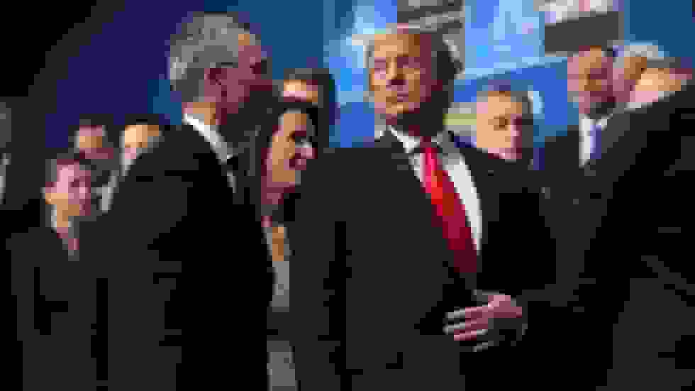 رئیس سابق ناتو ادعا می‌کند ترامپ تهدید به خروج آمریکا کرده است